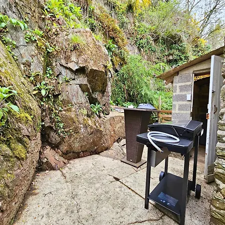 Moulin - Jardin Secret - Vue Sur L'orne