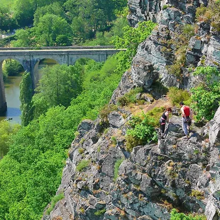 Moulin - Jardin Secret - Vue Sur L'orne アパート