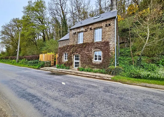 Moulin - Jardin Secret - Vue Sur L'orne *