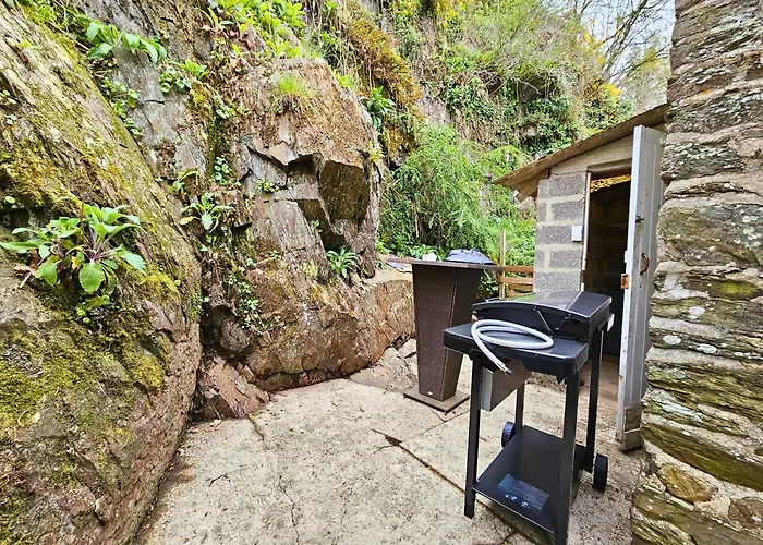 Moulin - Jardin Secret - Vue Sur L'orne